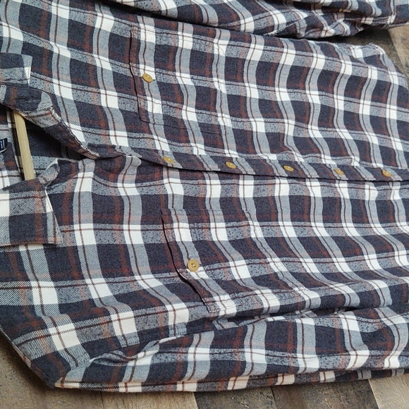 J. Crew Factory Slim plaid Flannel long sleeve Button up shirt sz Med men's - Picture 2 of 9